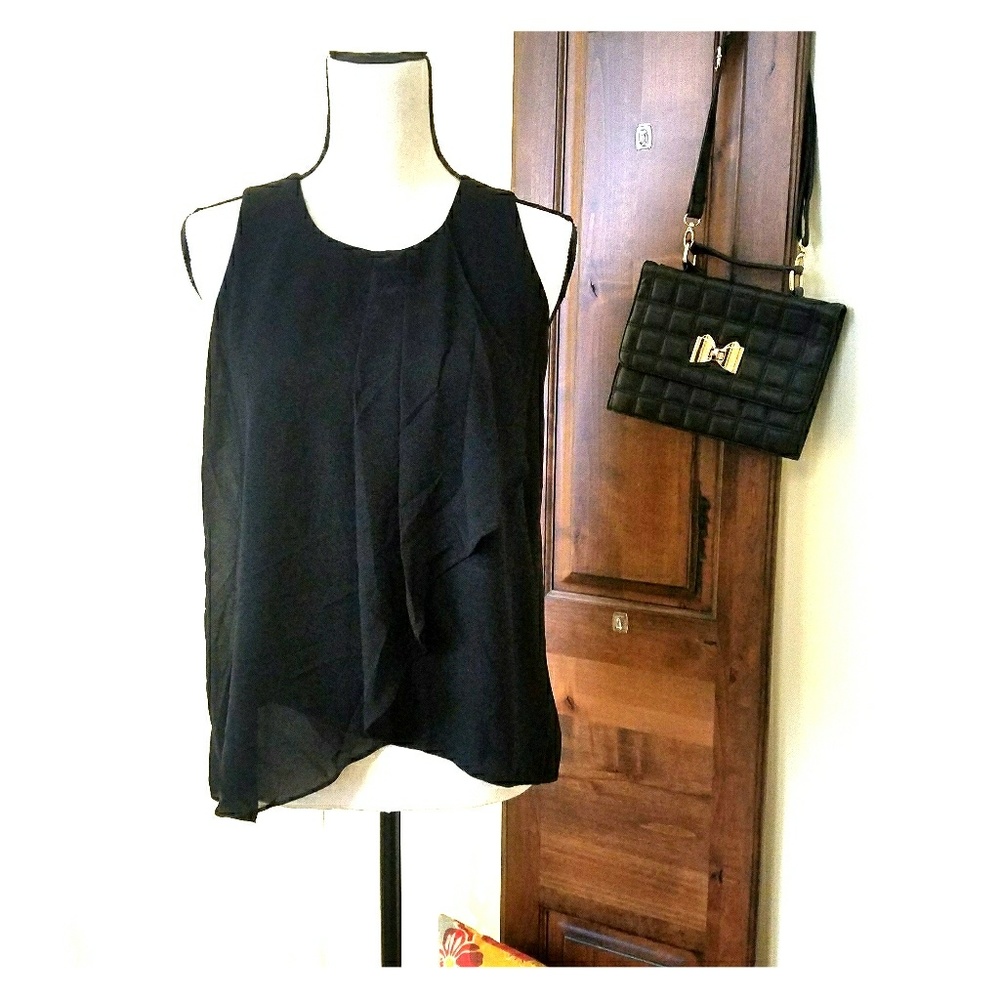 Flowy Black Top
